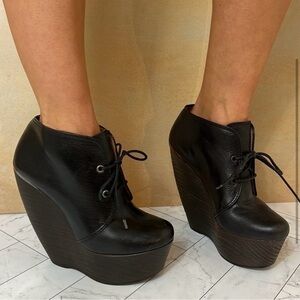 Lanvin Black Platform Booties - Size 39